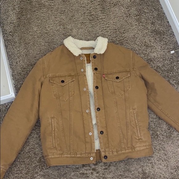 Levi’s Sherpa Trucker Jacket - Picture 1 of 4